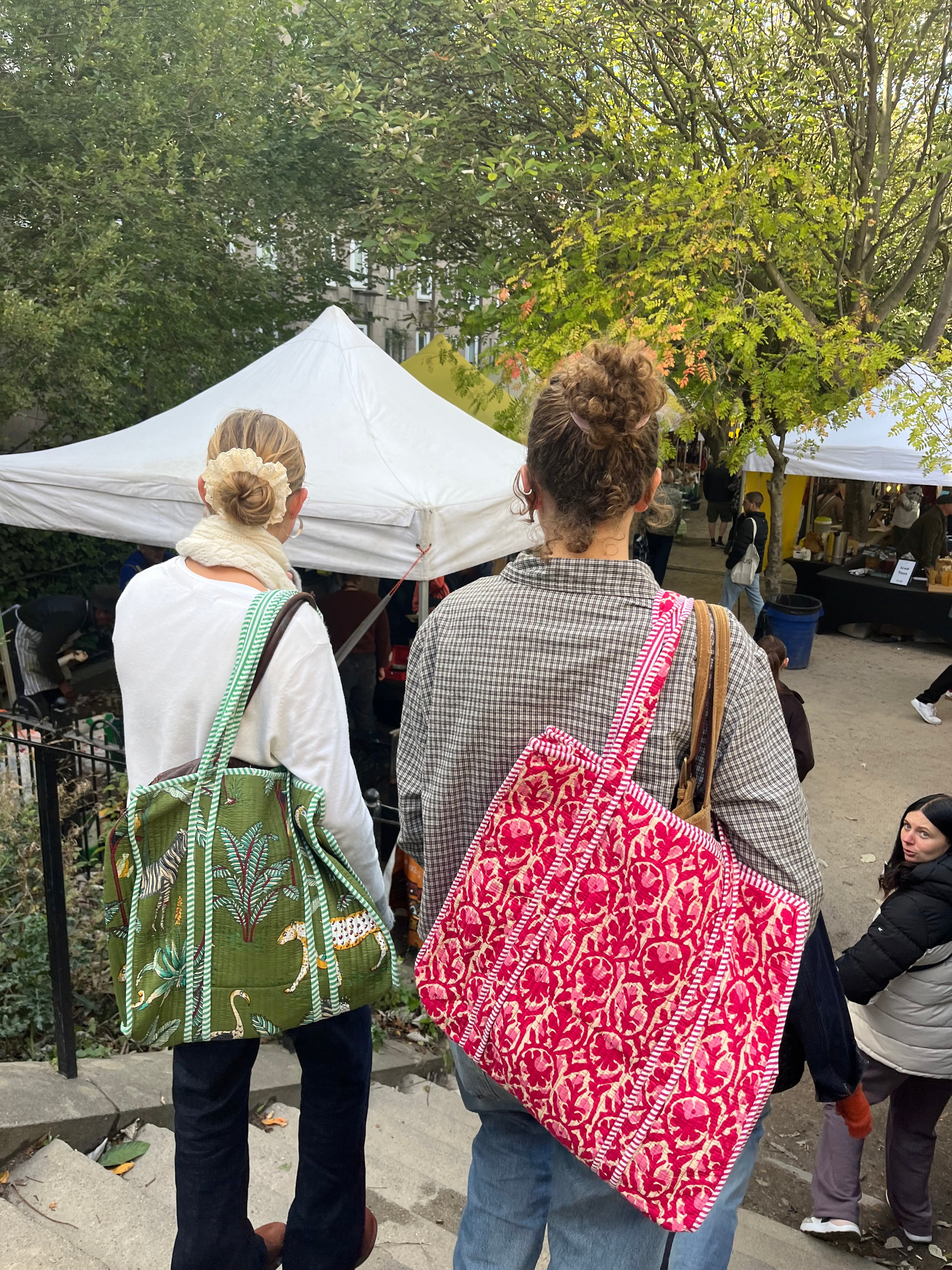 Tote bag